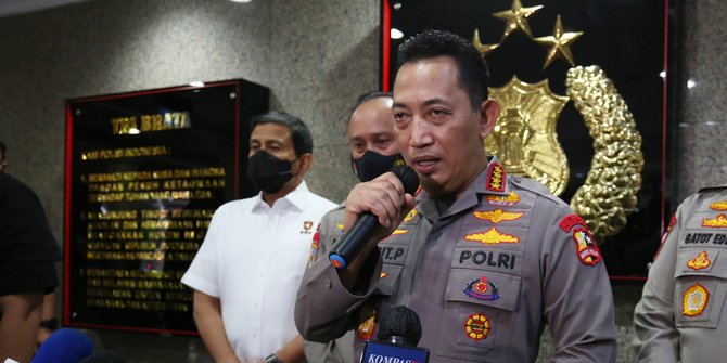Putri Chandarawati Tersangka Pembunuhan Brigadir Yosua Hutabarat Ditahan Di Rutan Mabes Polri